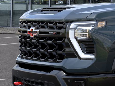 New 2026 Chevrolet Silverado 2500 ZR2 image 37