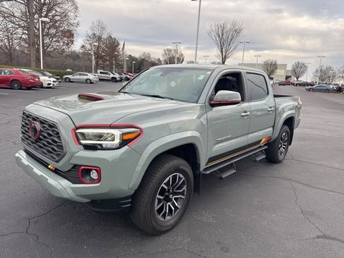 Used 2023 Toyota Tacoma SR5 image 8