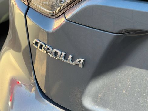 Used 2021 Toyota Corolla LE FWD image 13