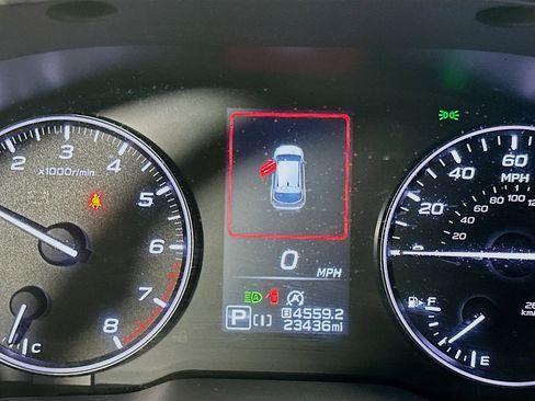 Used 2024 Subaru Crosstrek 2.0i Premium image 18