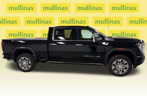 New 2026 GMC Sierra 2500 Denali w/ Denali Reserve Package image 19