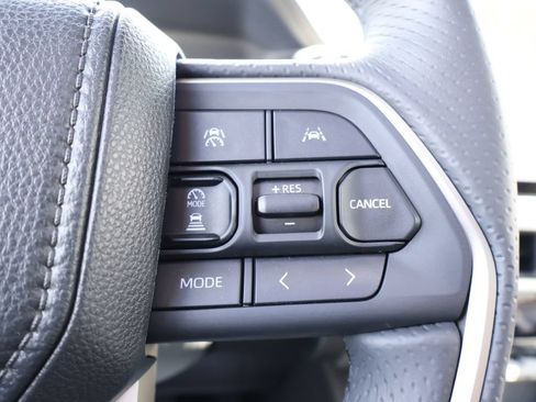 Used 2026 Toyota 4Runner Platinum AWD/4WD image 19
