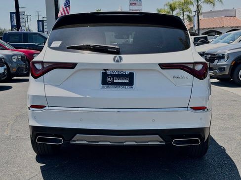 Used 2025 Acura MDX FWD w/ Technology Package image 9