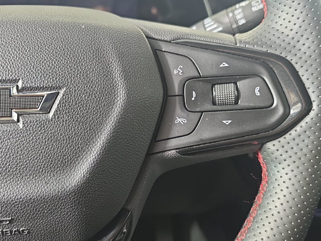 New 2025 Chevrolet Trax RS w/ Driver Confidence Package FWD image 14