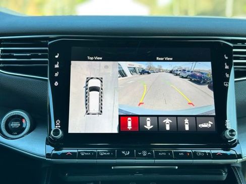 New 2026 Jeep Grand Wagoneer 4WD image 15