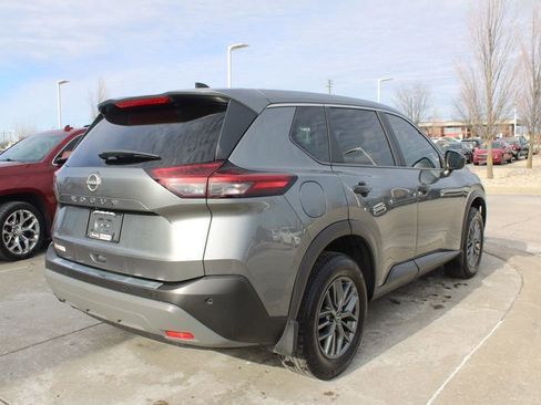 Used 2023 Nissan Rogue S image 7