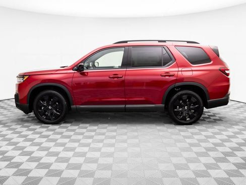 Certified 2026 Honda Pilot Black Edition image 2