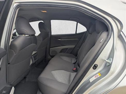 Used 2018 Toyota Camry LE w/ Convenience Package image 14