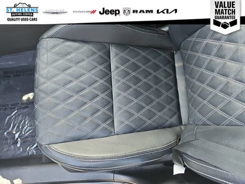 Used 2024 Mitsubishi Outlander SEL AWD/4WD image 17