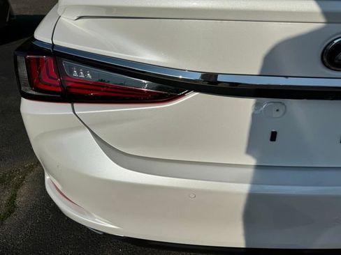 New 2025 Lexus ES 350 w/ Premium Package image 30