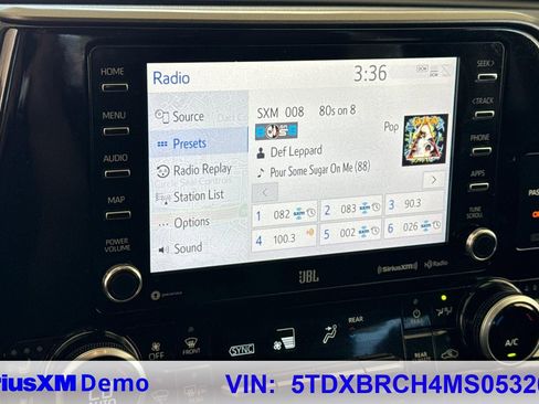 Used 2021 Toyota Highlander Limited image 29