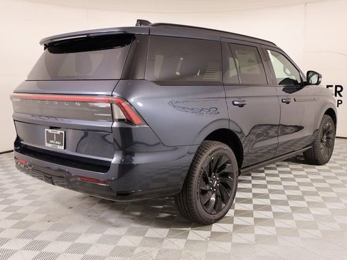 New 2025 Lincoln Navigator Reserve w/ Jet Appearance Package image 22