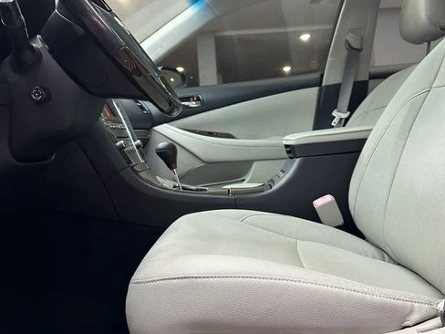 Used 2011 Lexus ES 350 image 11