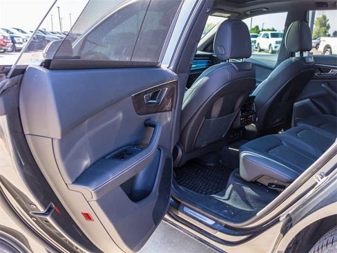 Used 2023 Audi Q8 Premium Plus image 27