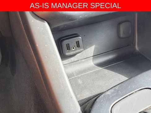 Used 2022 Chevrolet Colorado W/T w/ WT Convenience Package AWD/4WD image 27