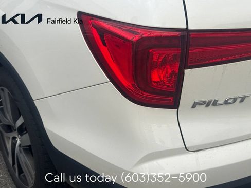Used 2018 Honda Pilot Touring image 5