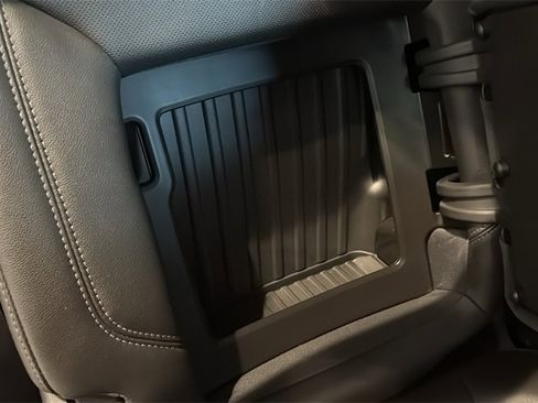 Used 2020 GMC Sierra 1500 SLT w/ SLT Premium Plus Package image 15