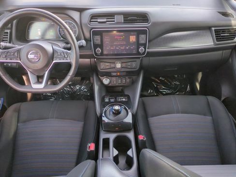 Certified 2022 Nissan Leaf SV image 14