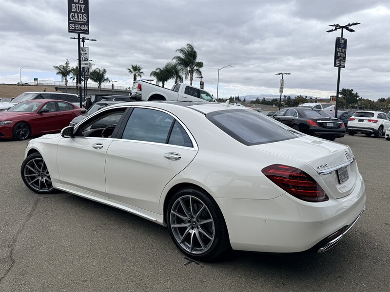 Used 2018 Mercedes-Benz S 560 Sedan image 5