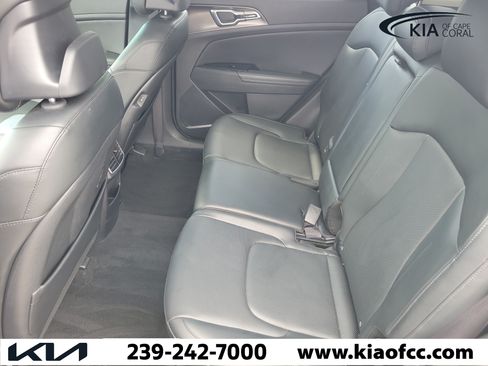 Certified 2024 Kia Sportage EX FWD image 12