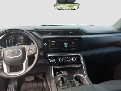 Used 2026 GMC Sierra 1500 Denali AWD/4WD image 12