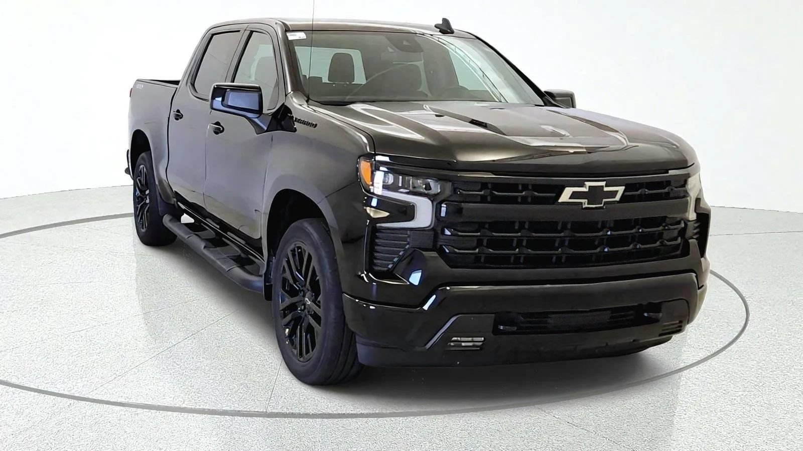 Used 2023 Chevrolet Silverado 1500 RST w/ Rally Edition AWD/4WD image 2