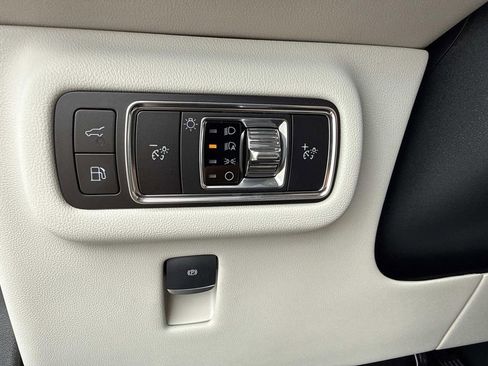 New 2026 Lincoln Nautilus Premier AWD/4WD image 31
