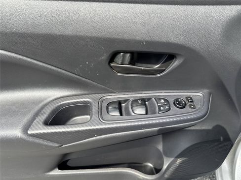 Used 2024 Nissan Versa S w/ Trunk Package FWD image 18