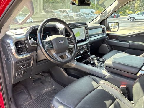 Used 2021 Ford F150 Lariat w/ Equipment Group 502A High AWD/4WD image 6