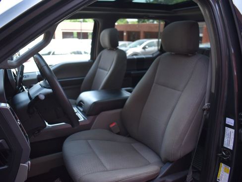 Used 2018 Ford F150 XLT w/ Equipment Group 302A Luxury AWD/4WD image 13