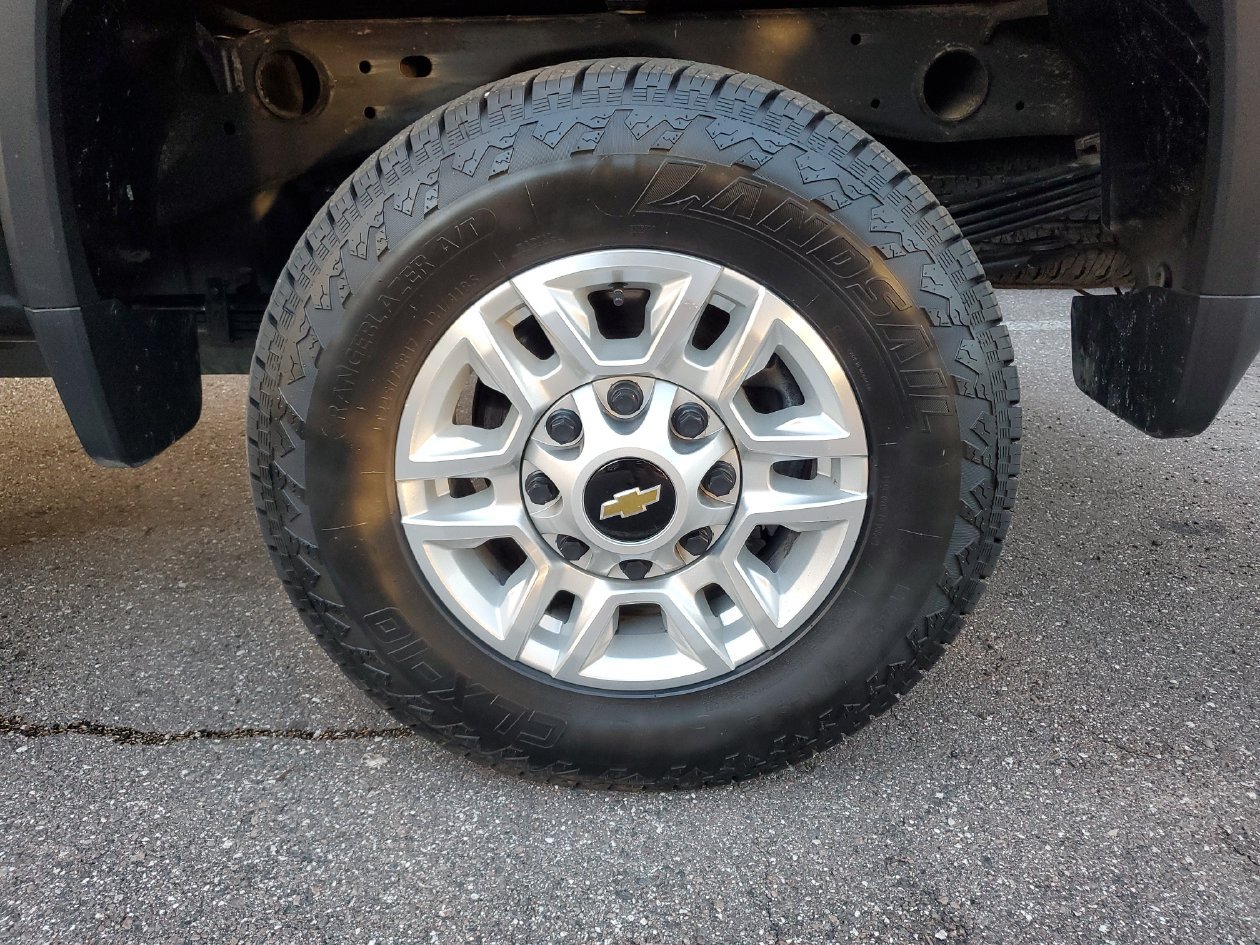 Used 2026 Chevrolet Silverado 2500 LT AWD/4WD image 5