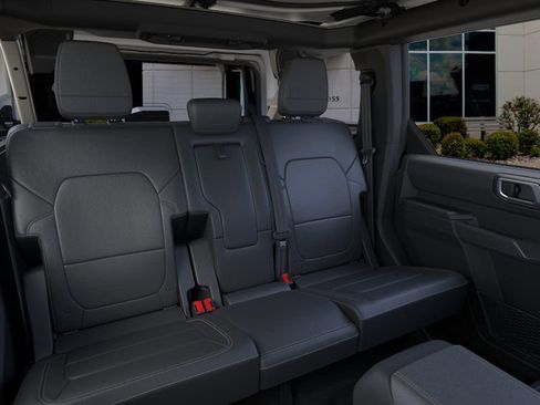 New 2025 Ford Bronco Badlands w/ Sasquatch Package image 12