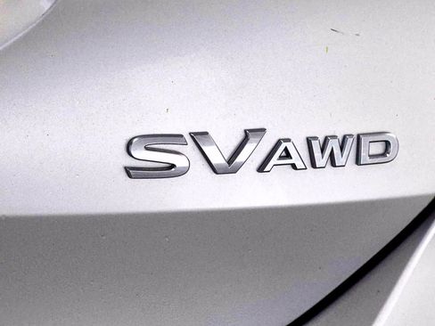 Used 2020 Nissan Rogue SV AWD/4WD image 6