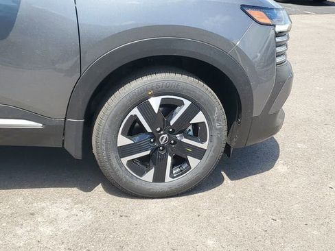 New 2026 Nissan Kicks SV w/ Cold Weather Package AWD/4WD image 9