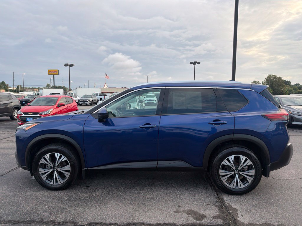 Used 2021 Nissan Rogue SV w/ Premium Package AWD/4WD image 6