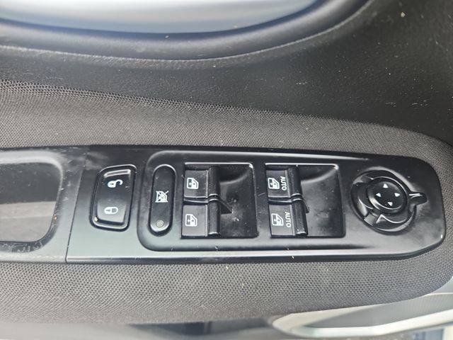 Used 2021 Jeep Renegade Sport w/ Sport Appearance Group AWD/4WD image 17