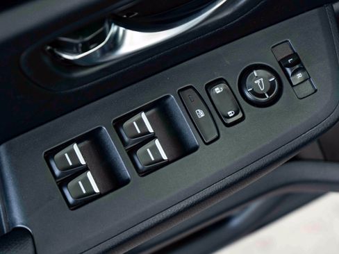 Used 2023 Honda Pilot EX-L image 37