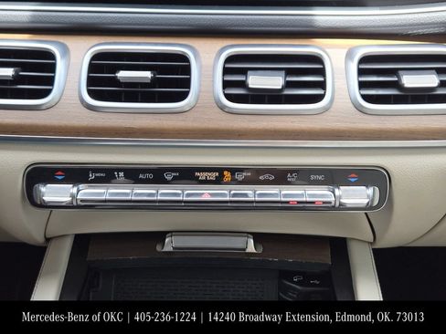 Used 2021 Mercedes-Benz GLS 450 4MATIC image 15