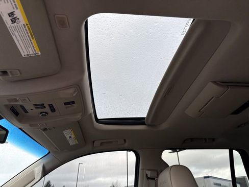 Used 2019 GMC Yukon Denali w/ Denali Ultimate Package image 30