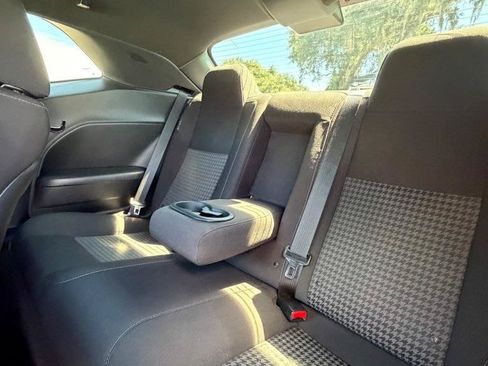 Used 2019 Dodge Challenger R/T RWD image 12