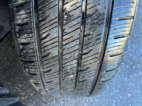 Used 2018 Toyota Camry LE image 29