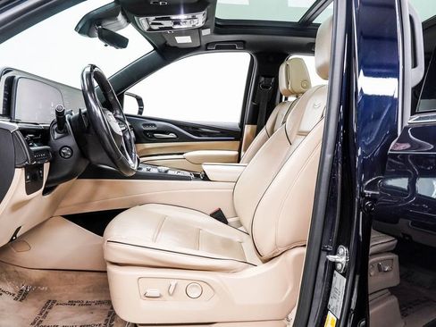Used 2023 Cadillac Escalade ESV Premium Luxury image 21