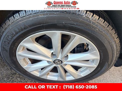 Used 2019 Nissan Rogue Sport SV image 30