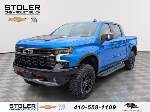 Used 2025 Chevrolet Silverado 1500 ZR2 w/ Technology Package AWD/4WD image 1