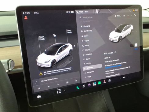 Used 2023 Tesla Model 3 Standard Range RWD image 23