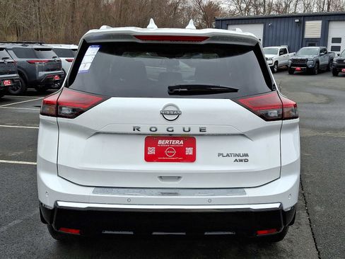 New 2025 Nissan Rogue Platinum w/ Tech Package image 5