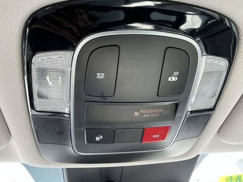 Used 2025 Hyundai Sonata SE image 22