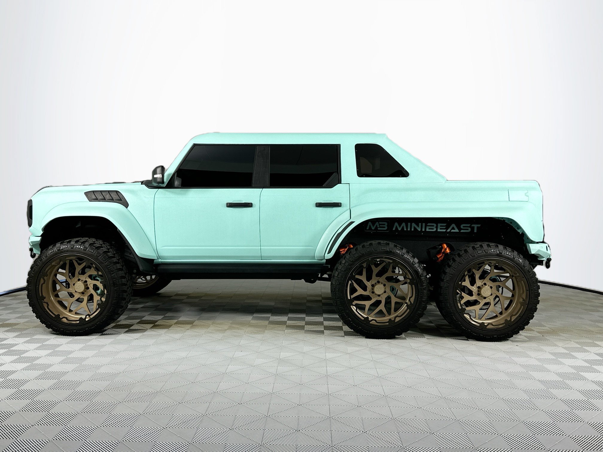 Used 2023 Ford Bronco Raptor AWD/4WD image 8