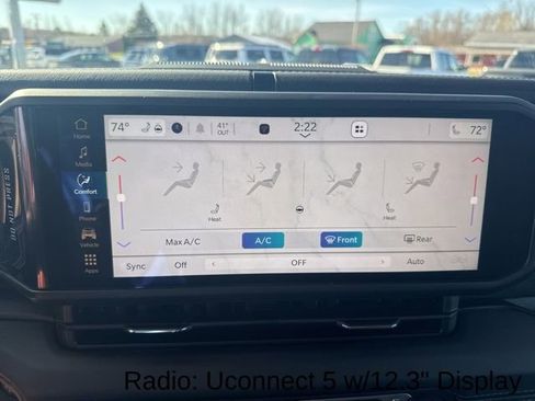 Used 2025 Jeep Gladiator Rubicon w/ Safety Group image 25