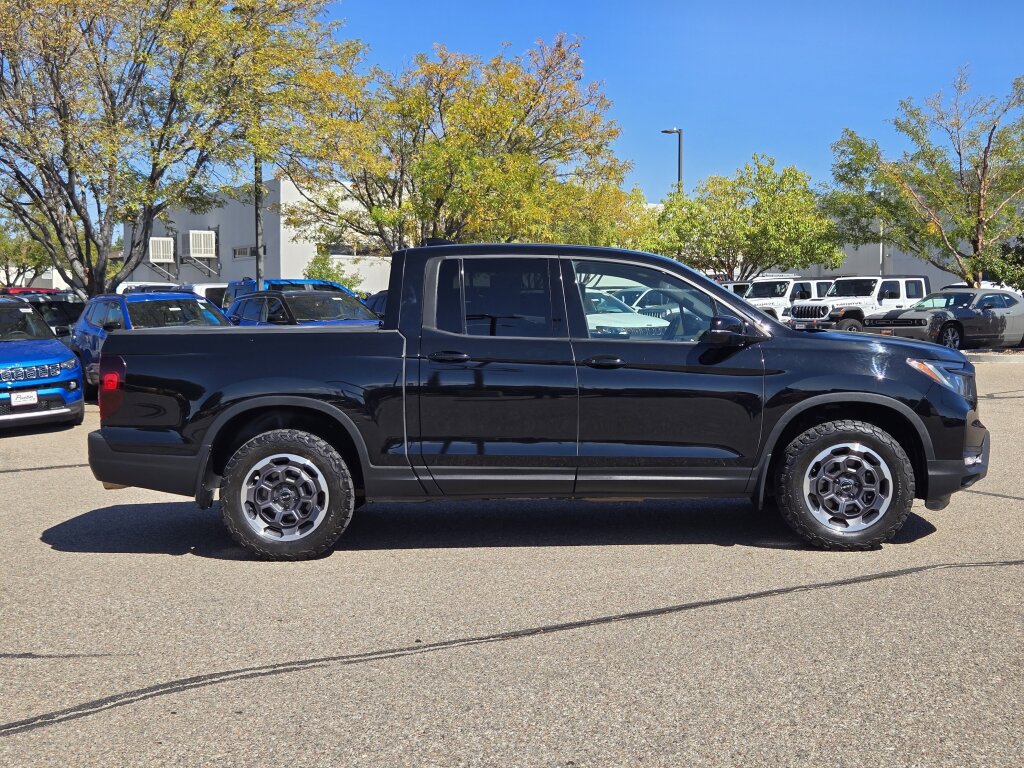 Used 2024 Honda Ridgeline Black Edition image 2